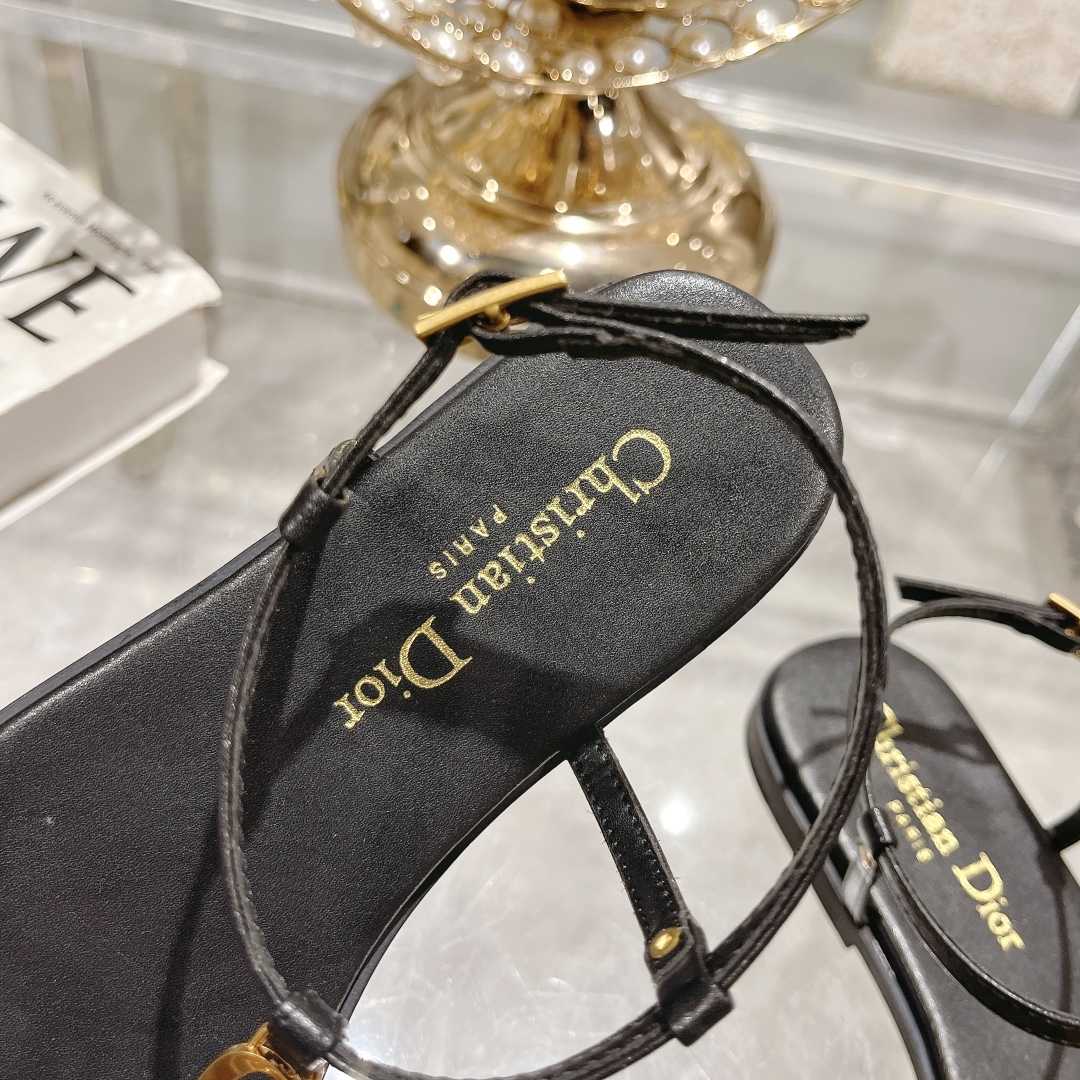 Dior Dioriviera C'est Dior Thong Sandal - FashionPlug