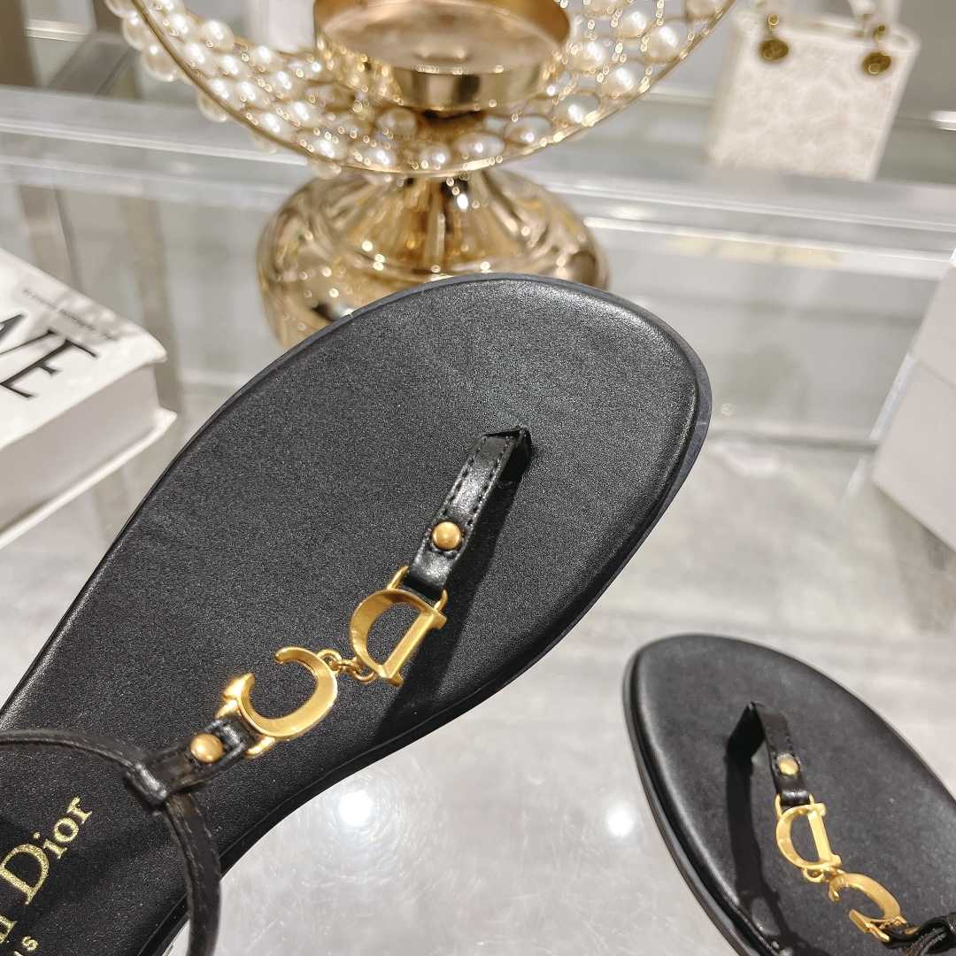 Dior Dioriviera C'est Dior Thong Sandal - FashionPlug