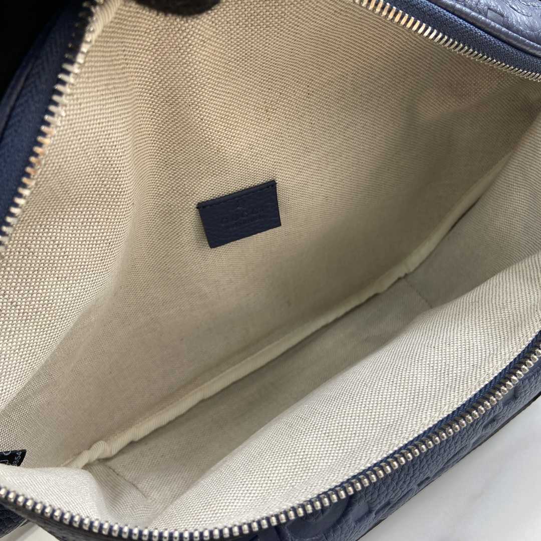 Gucci Jumbo GG Belt Bag - FashionPlug