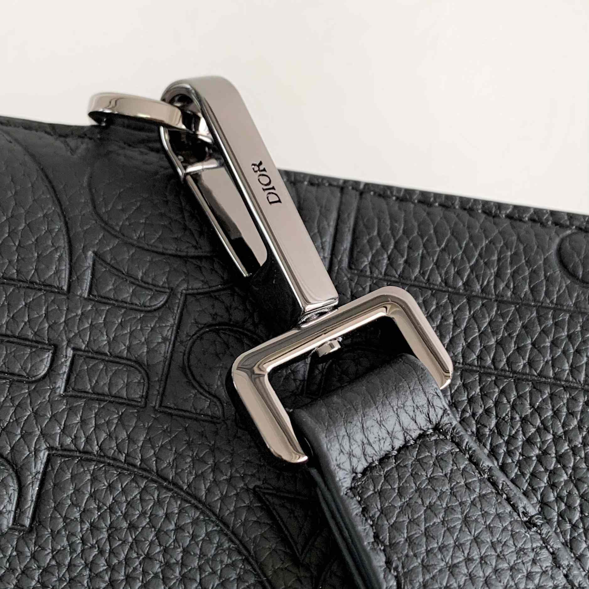 Dior A5 Triangle Pouch - FashionPlug