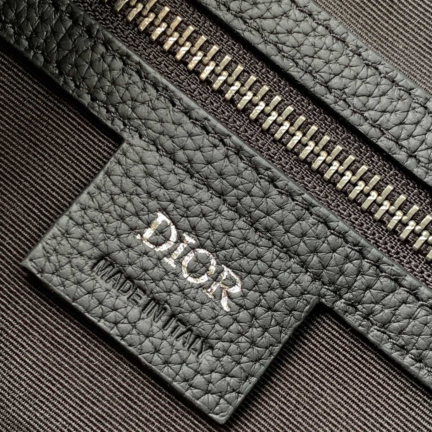 Dior 8 Backpack With Flap - FashionPlug