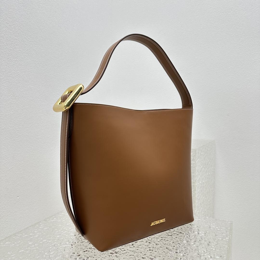 Jacquemus Le Regalo Leather Bucket Bag (30x33x14cm) - FashionPlug