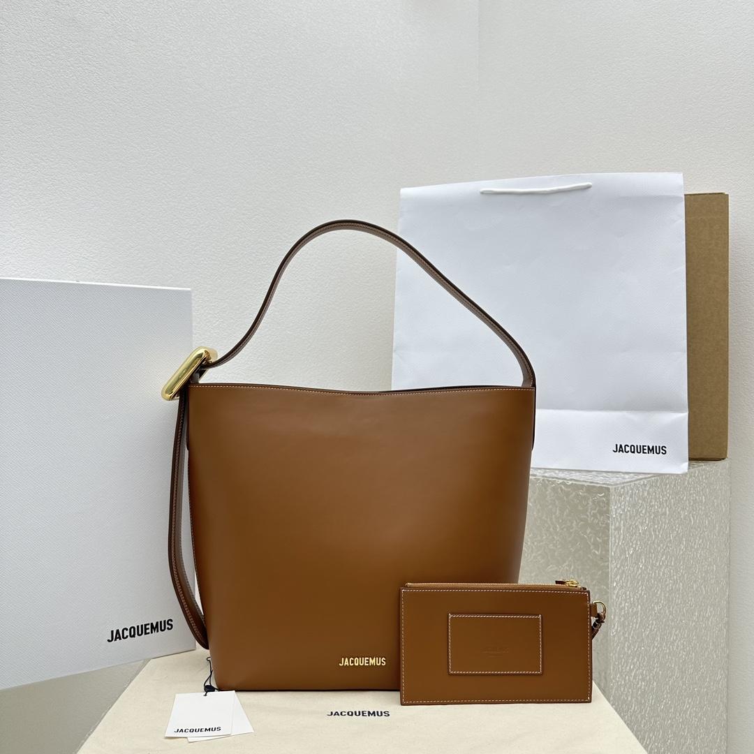 Jacquemus Le Regalo Leather Bucket Bag (30x33x14cm) - FashionPlug