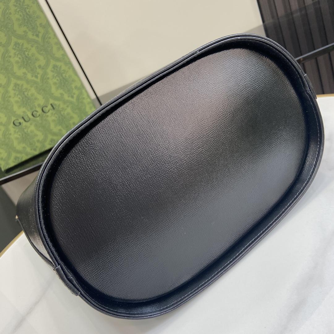 Gucci Medium Bucket Shoulder Bag - FashionPlug