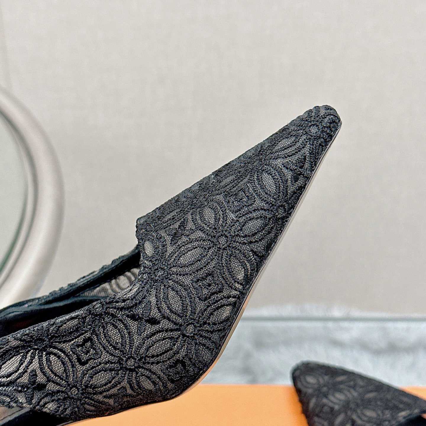 Louis Vuitton Sparkle Slingback Pump   1ACGZE - FashionPlug