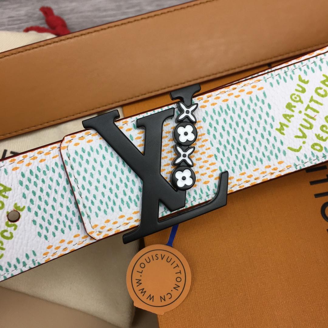 Louis Vuitton LV Initiales 40mm Reversible Belt - FashionPlug