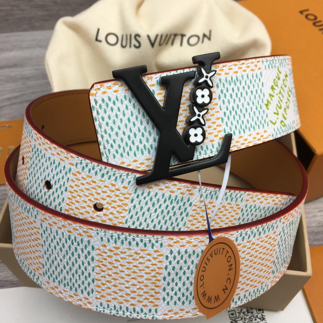 Louis Vuitton LV Initiales 40mm Reversible Belt - FashionPlug