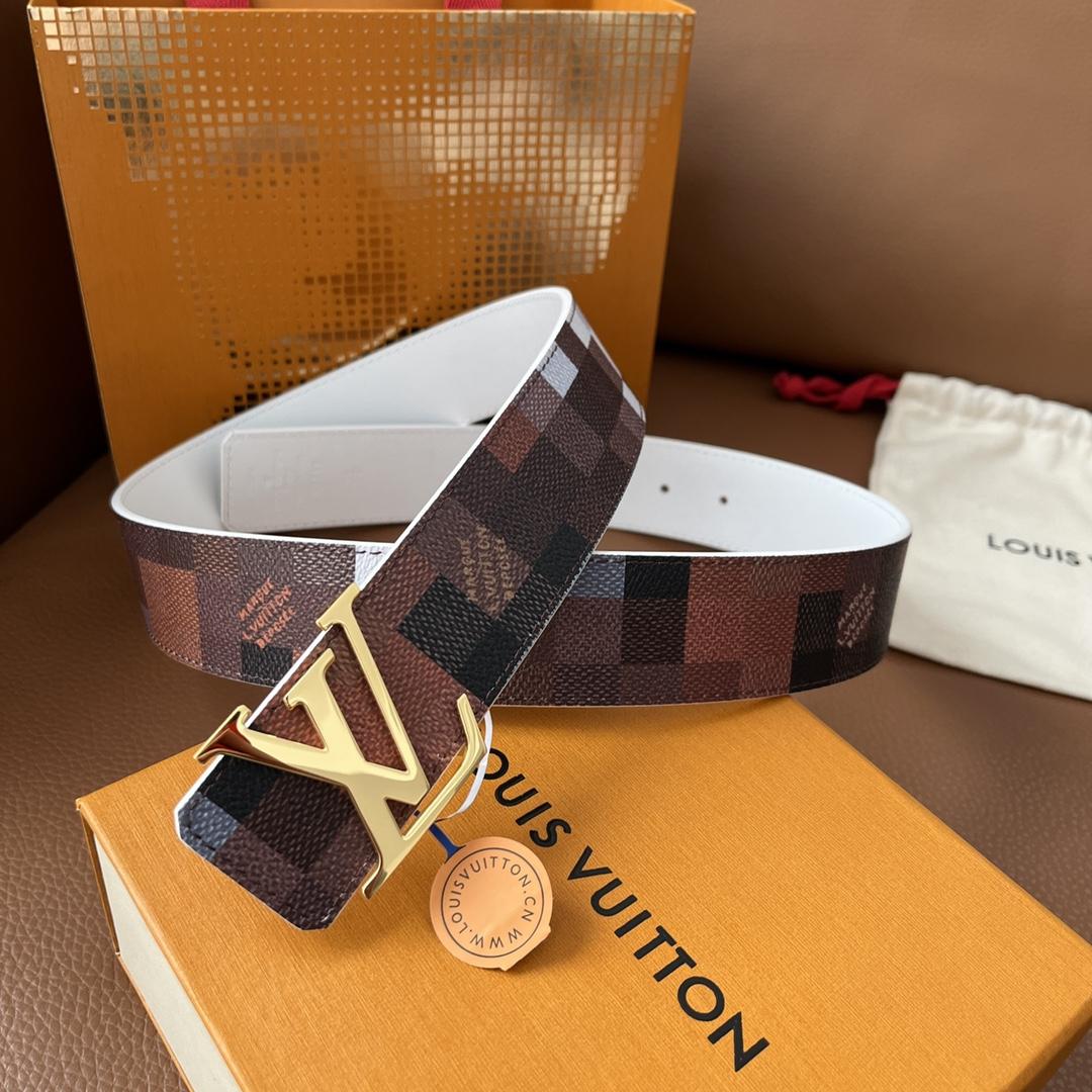 Louis Vuitton LV Initiales 40mm Reversible Belt - FashionPlug