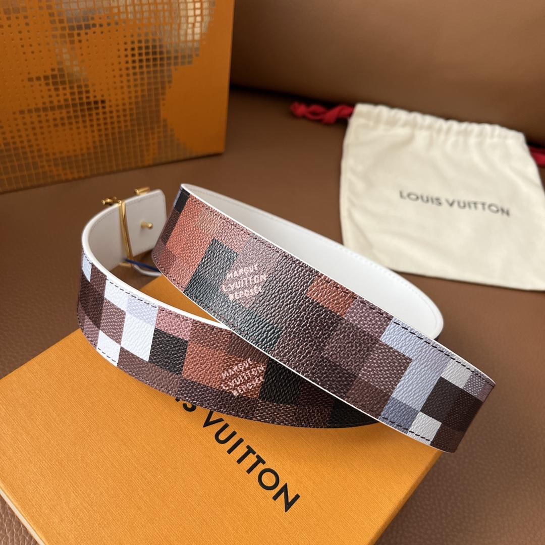 Louis Vuitton LV Initiales 40mm Reversible Belt - FashionPlug