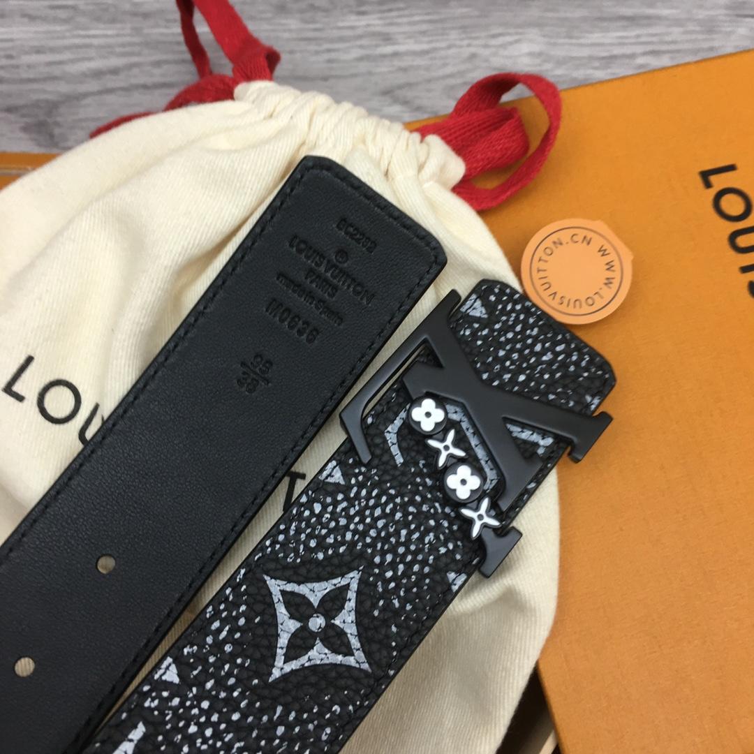 Louis Vuitton 40mm Reversible Belt - FashionPlug