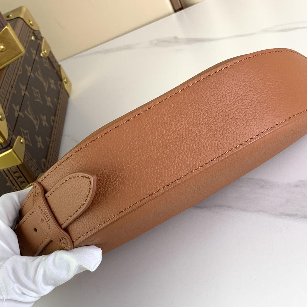 Louis Vuitton Low Key Bumbag   M83546 - FashionPlug