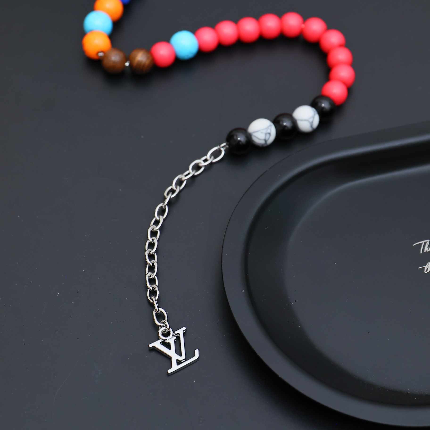 Louis Vuitton LVSurfin ' Beads Necklace    MO1891 - FashionPlug