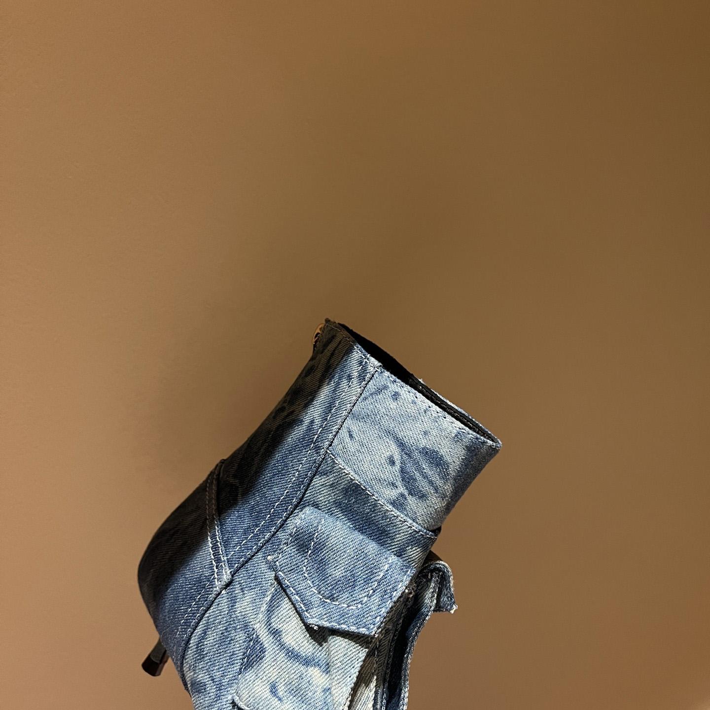 Diesel Women's Ankle Boots - FashionPlug