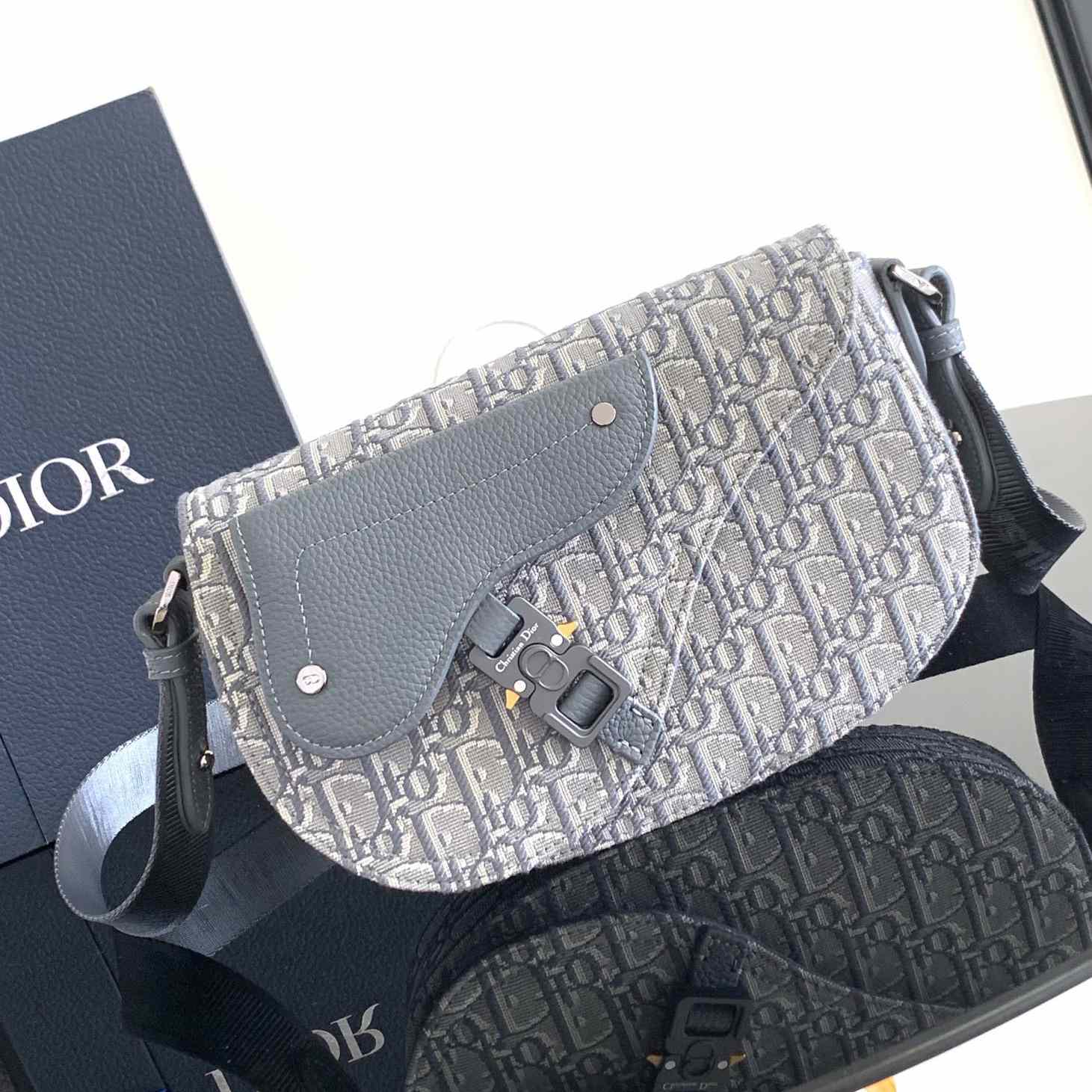 Dior Saddle Messenger Bag - FashionPlug