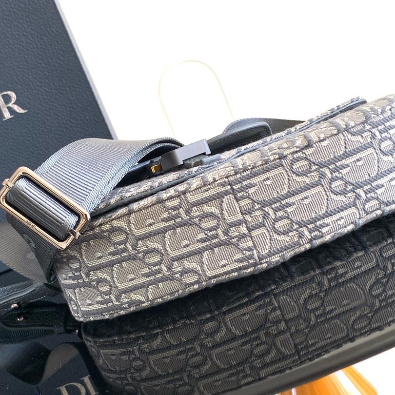 Dior Saddle Messenger Bag - FashionPlug