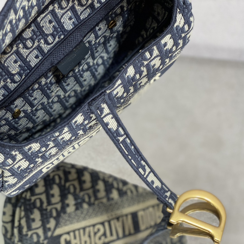 Dior Oblique Saddle Bag   25cm - FashionPlug