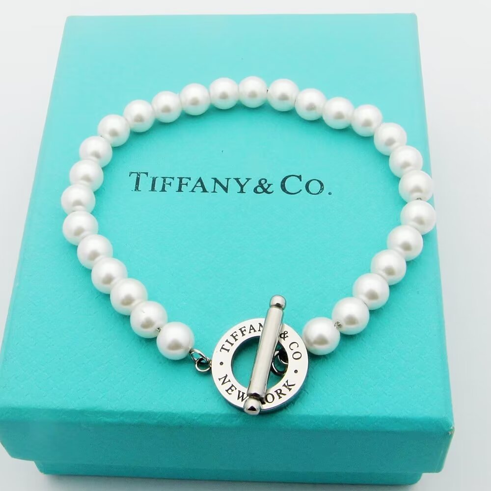 Tiffany & Co. Freshwater Pearl Toggle Bracelet - FashionPlug