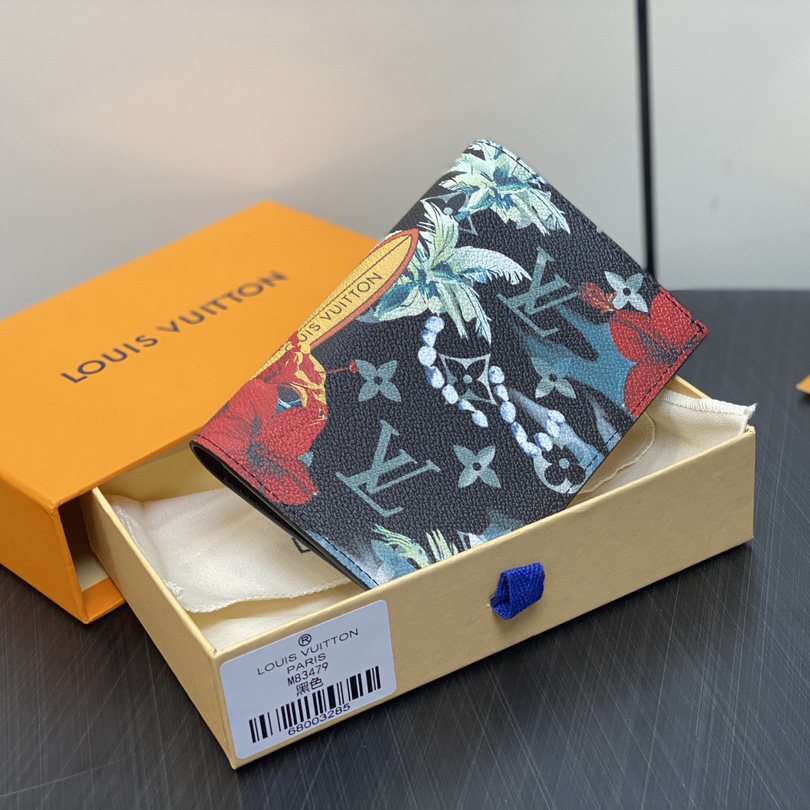 Louis Vuitton Passport Cover  M83479 - FashionPlug
