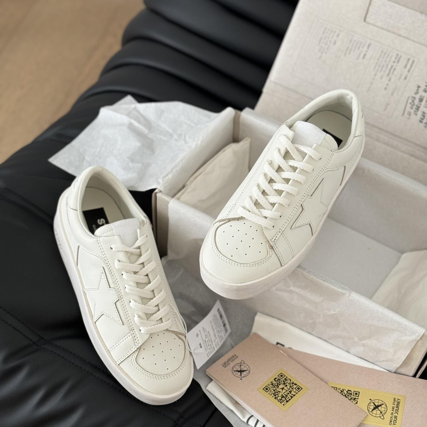 Golden Goose Sneakers - FashionPlug