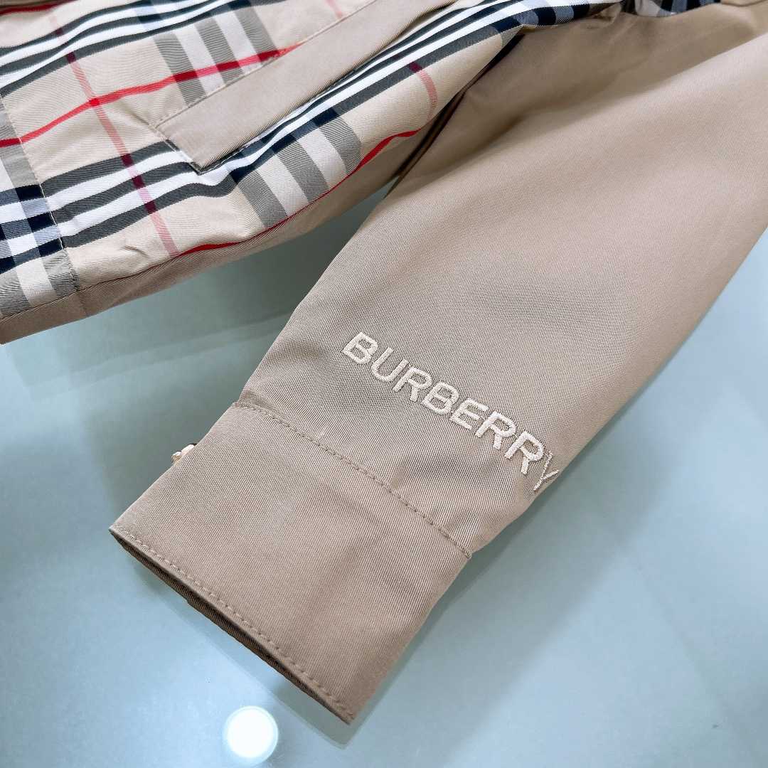 Burberry Kid's Jacket - FashionPlug