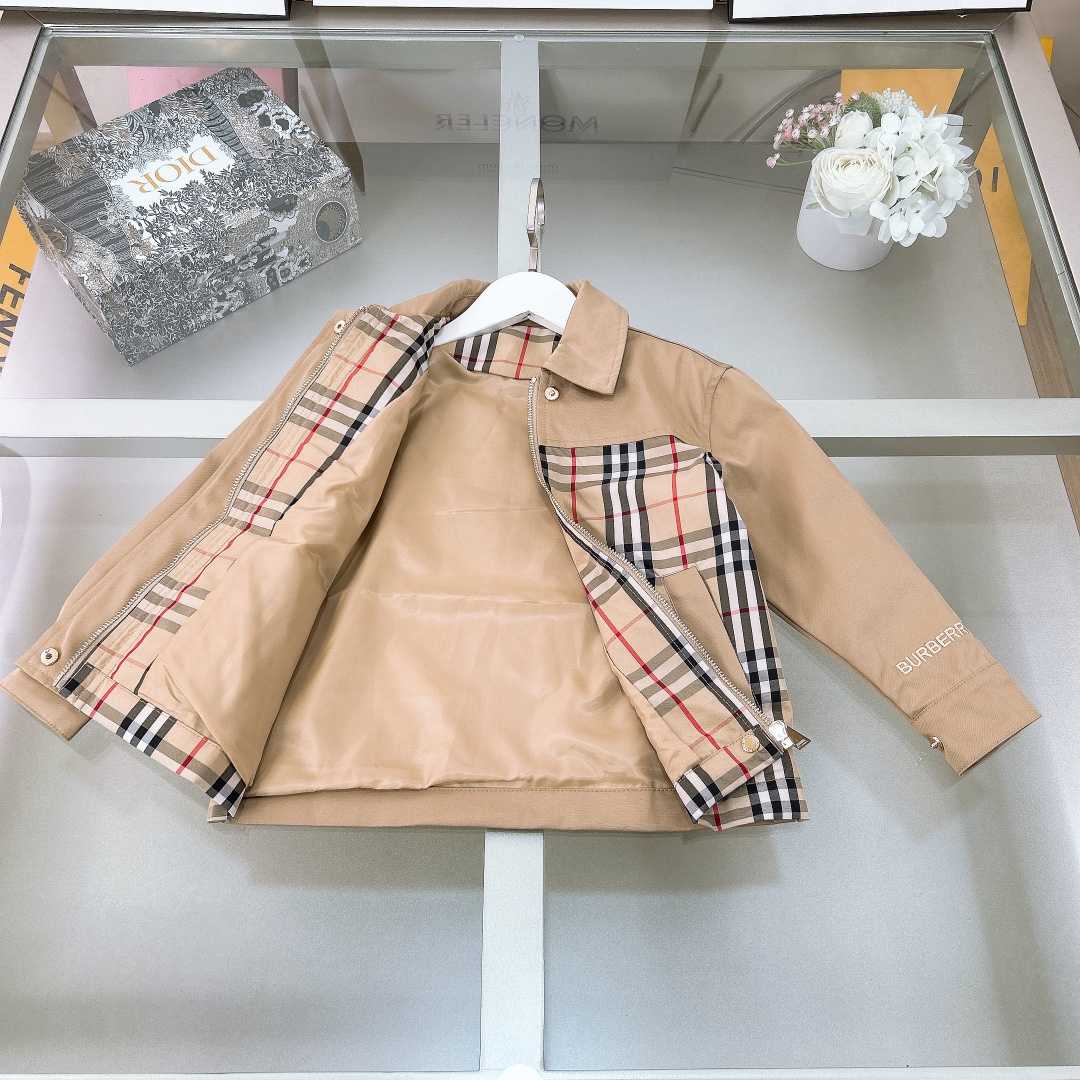Burberry Kid's Jacket - FashionPlug