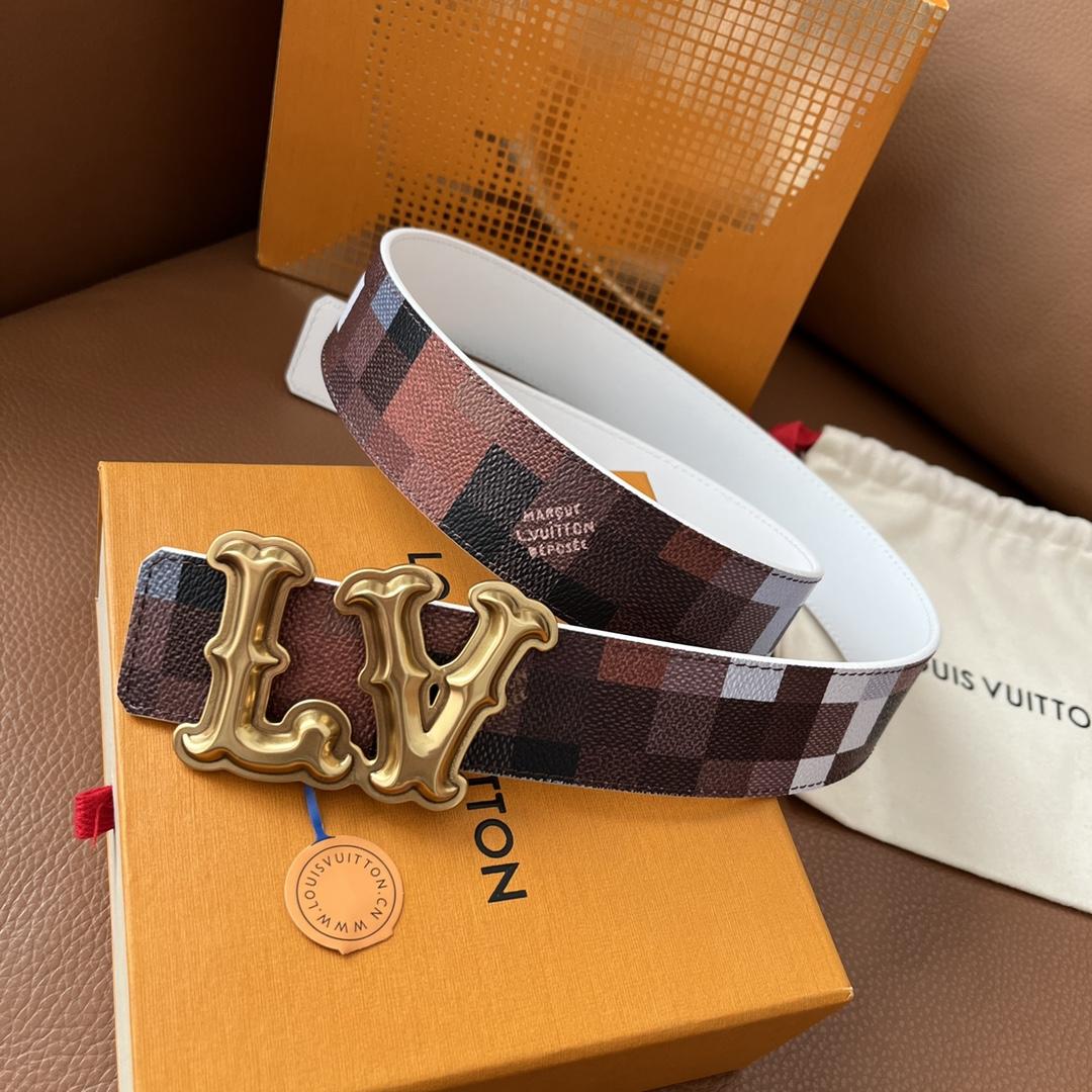 Louis Vuitton LV Initiales 40mm Reversible Belt - FashionPlug