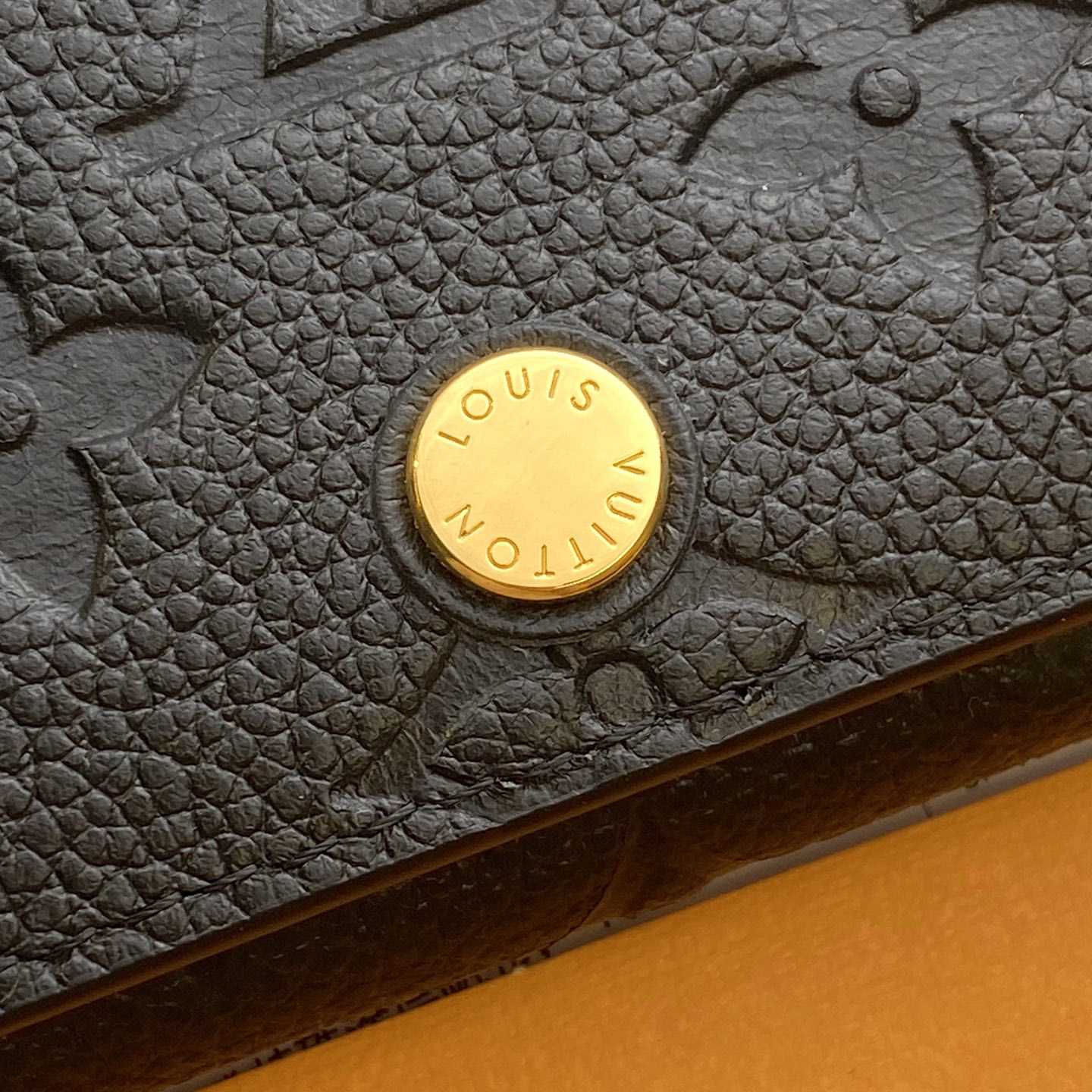 Louis Vuitton Business Card Holder   M58456 - FashionPlug