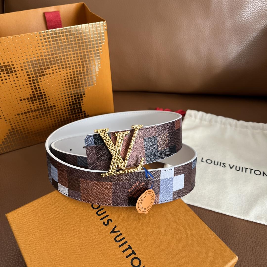 Louis Vuitton LV Initiales 40mm Reversible Belt - FashionPlug
