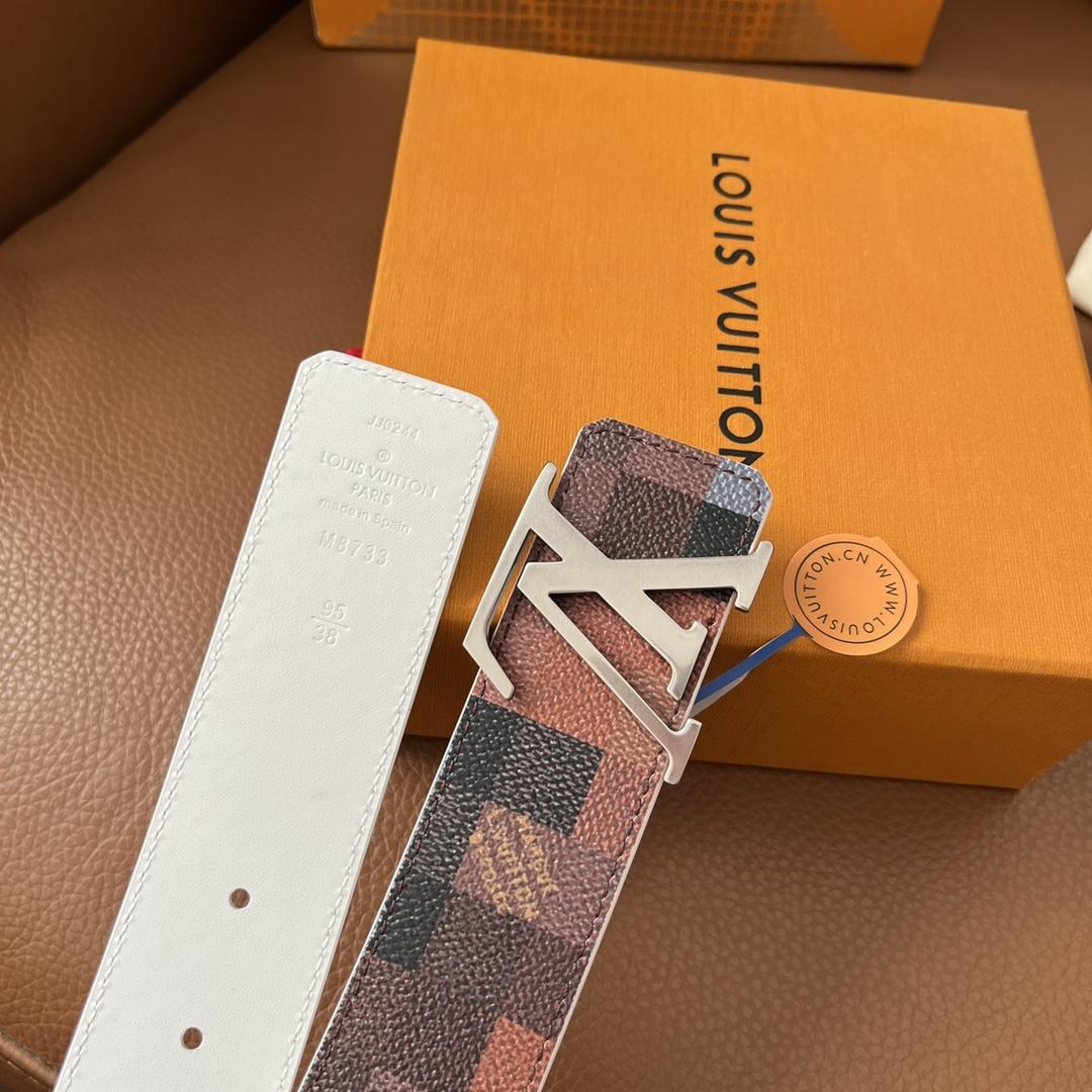 Louis Vuitton LV Initiales 40mm Reversible Belt - FashionPlug