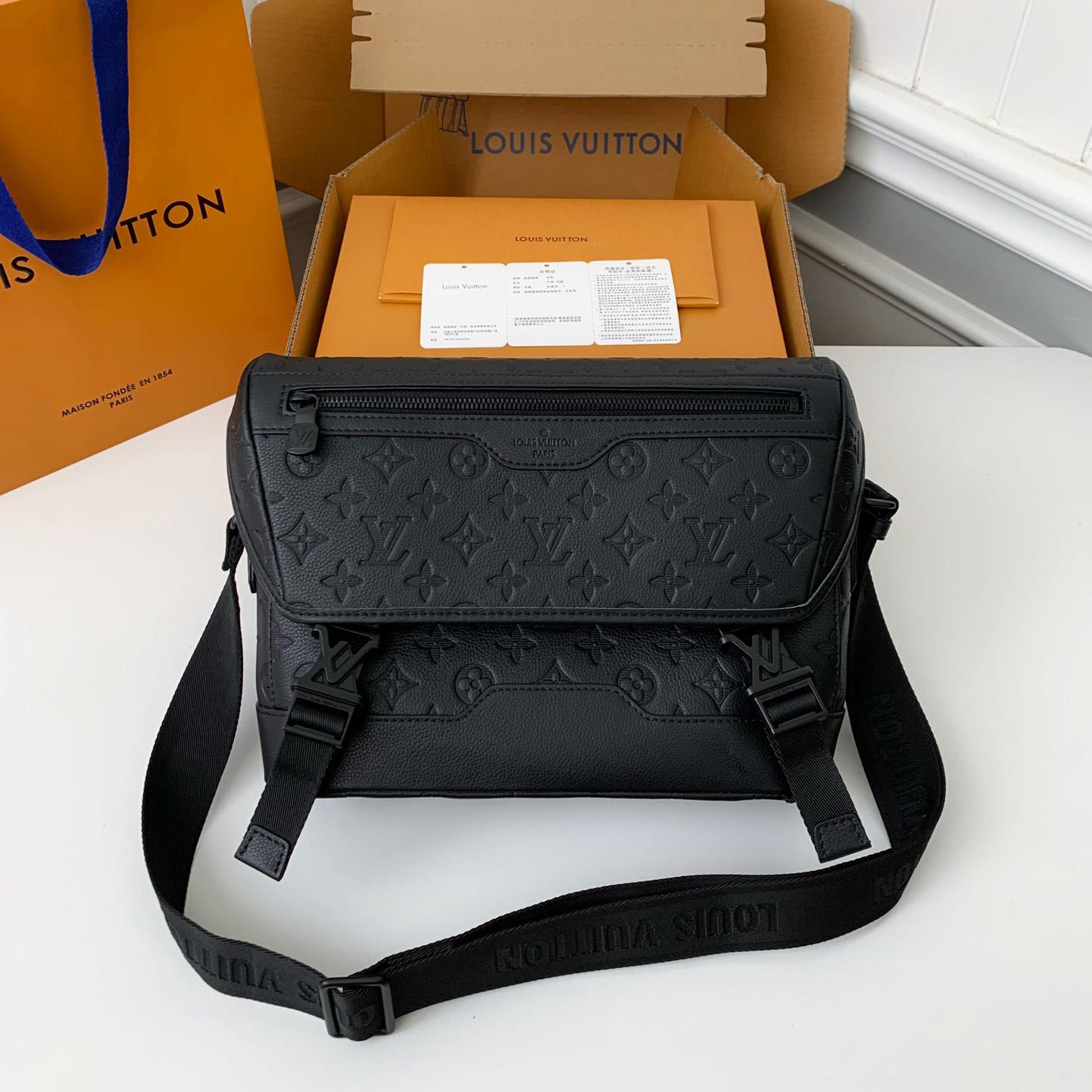 Louis Vuitton Messenger Voyager PM   M25121 - FashionPlug