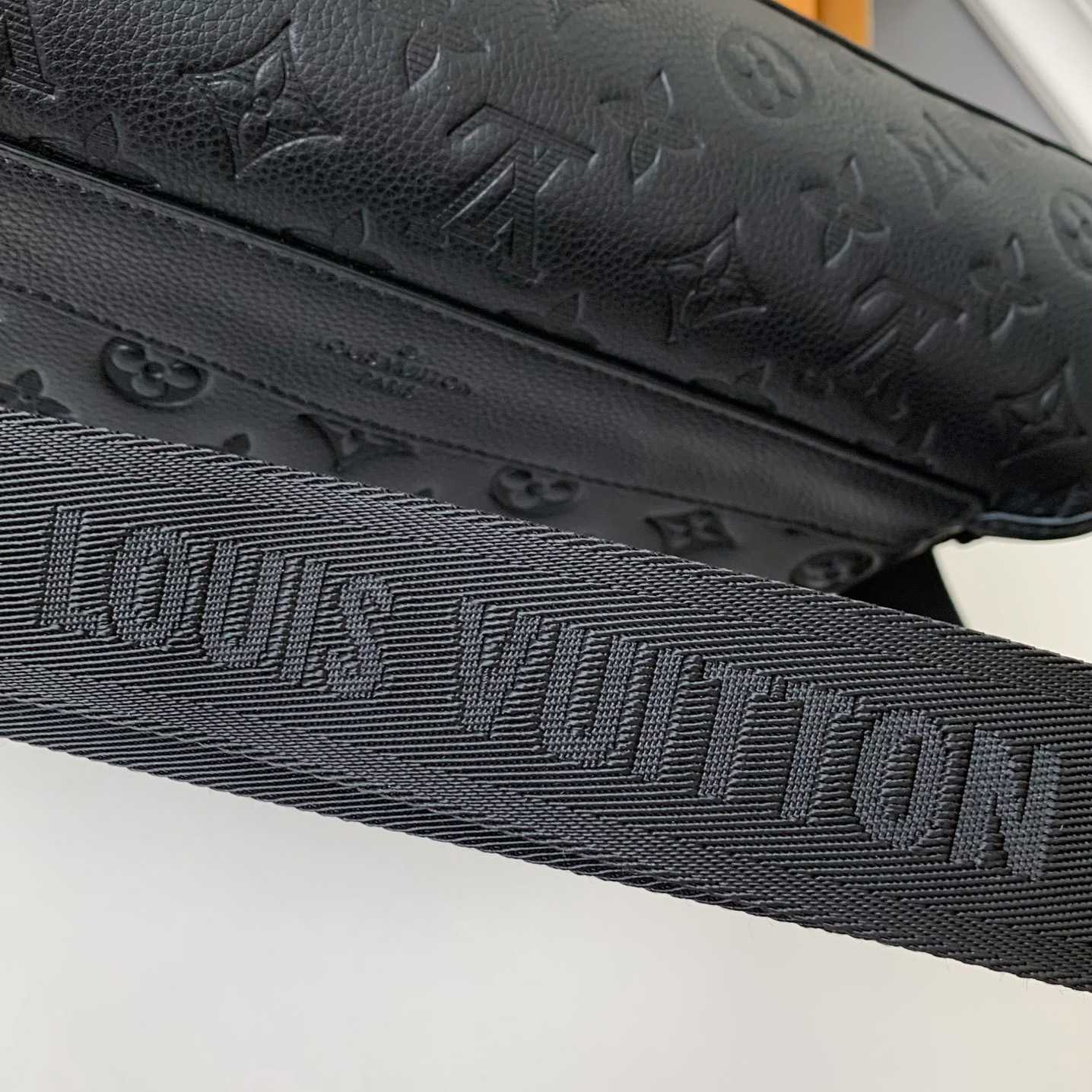 Louis Vuitton Messenger Voyager PM   M25121 - FashionPlug