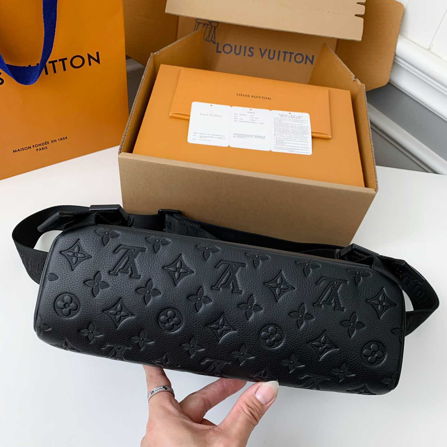 Louis Vuitton Messenger Voyager PM   M25121 - FashionPlug