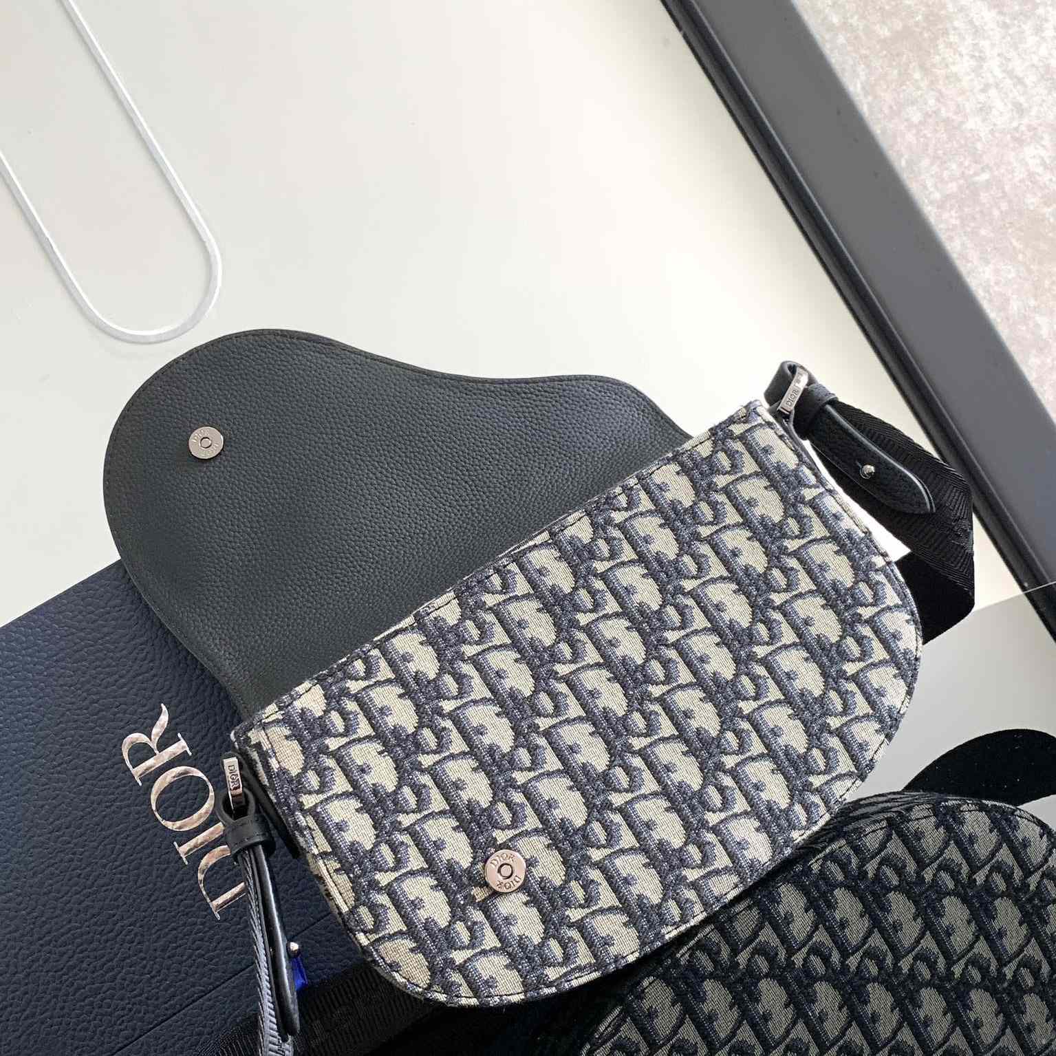 Dior Saddle Messenger Bag - FashionPlug