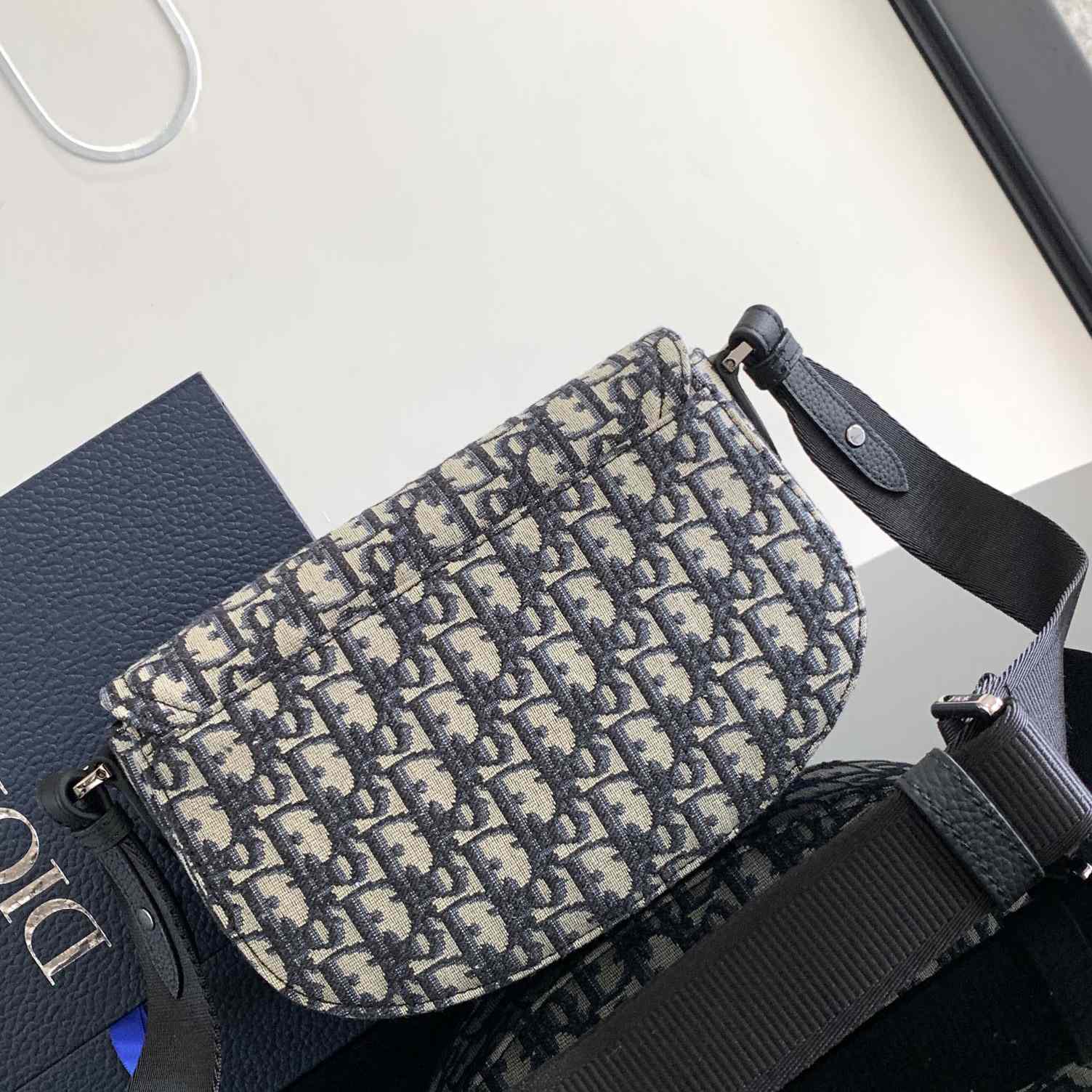 Dior Saddle Messenger Bag - FashionPlug