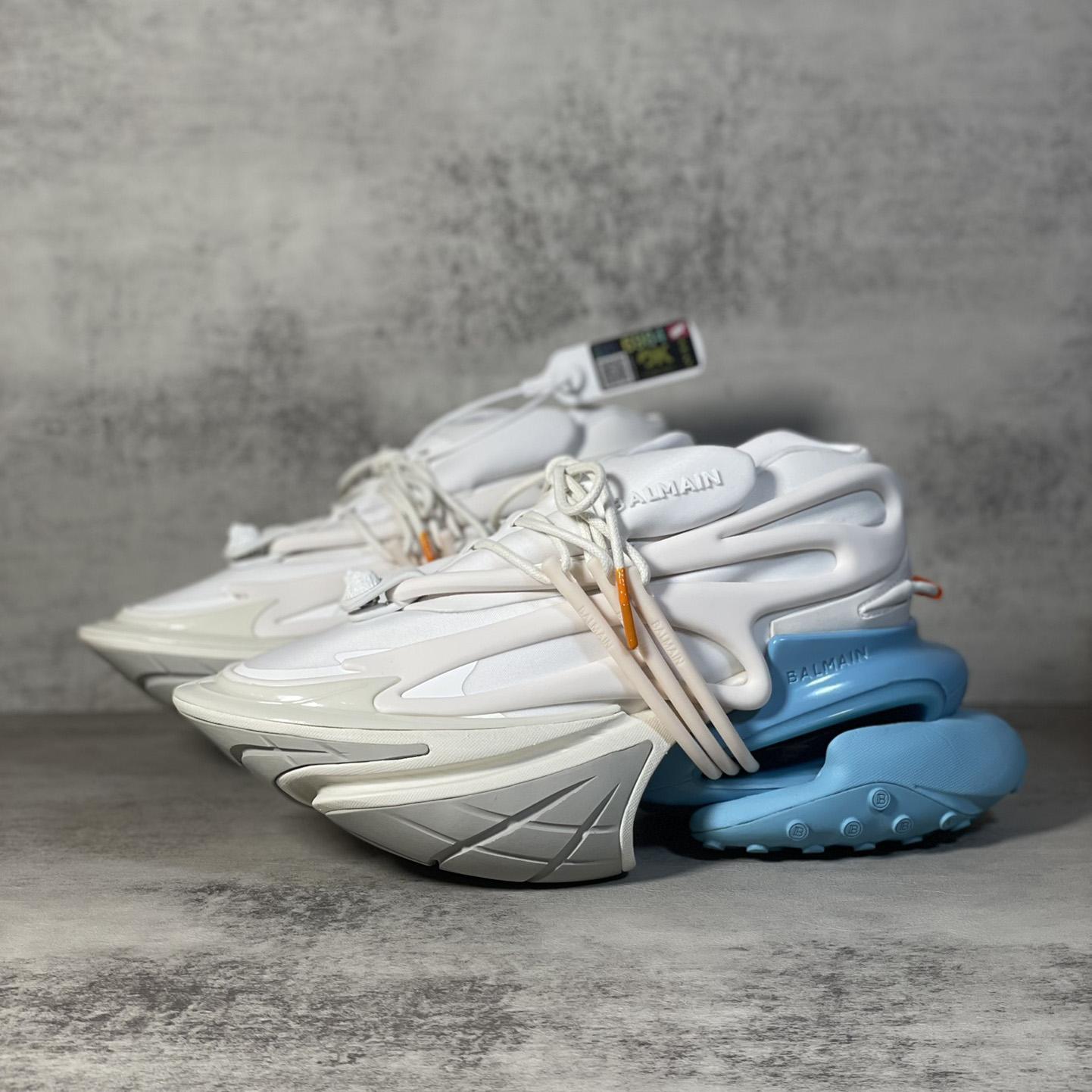 Balmain "Unicorn" Low top Sneakers - FashionPlug