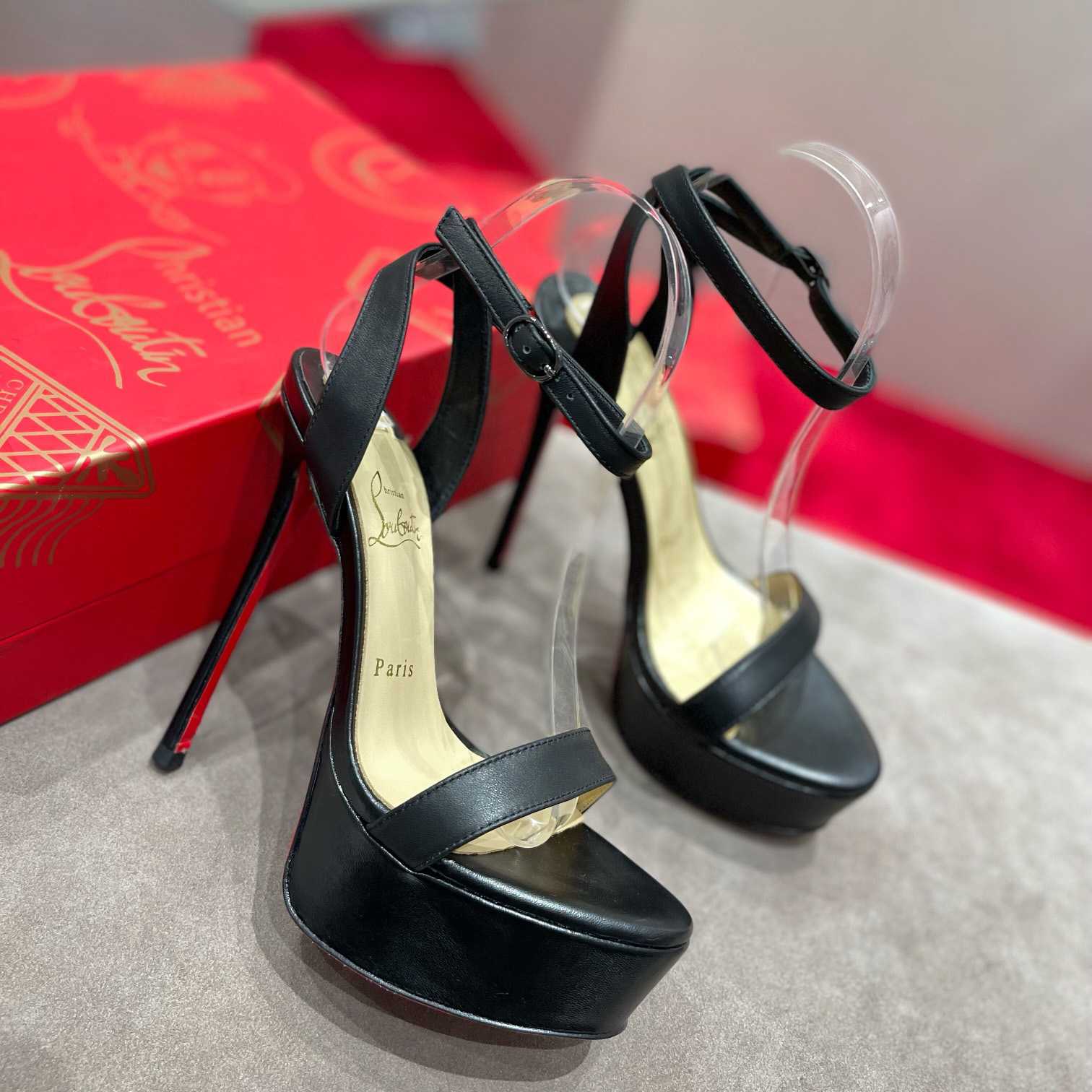 Christian Louboutin Loubi Queen Alta 150 Leather Platform Sandals - FashionPlug