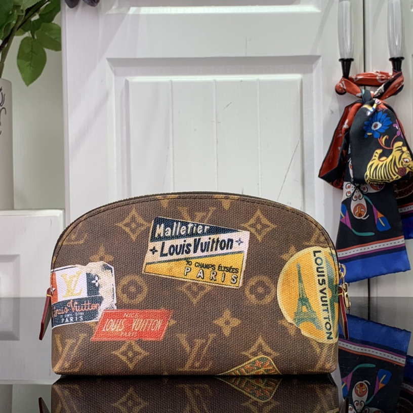 Louis Vuitton Cosmetic Pouch   M83597 - FashionPlug