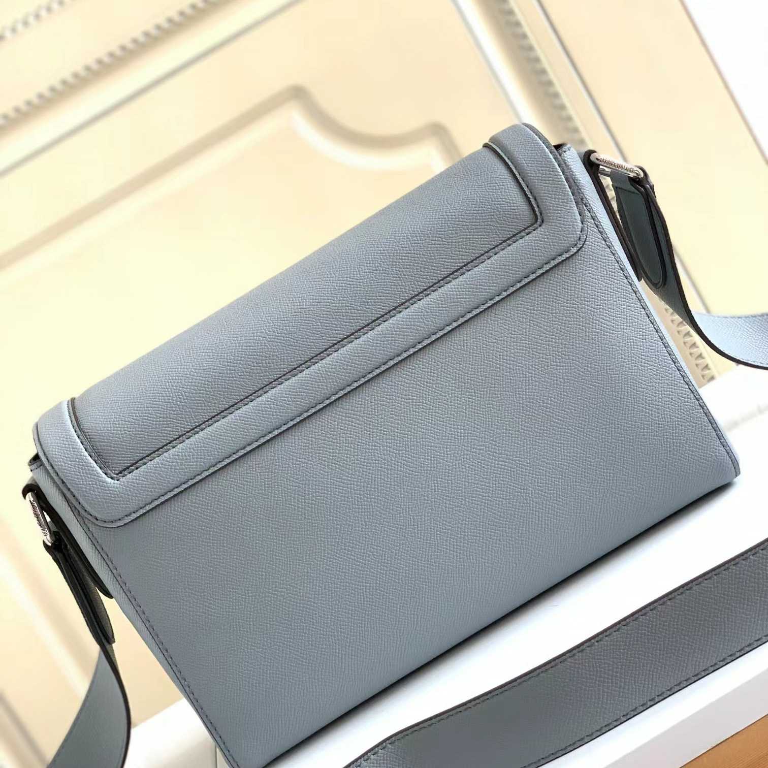 Louis Vuitton New Flap Messenger (28.3 x 18.3 x 4.3 cm) - FashionPlug