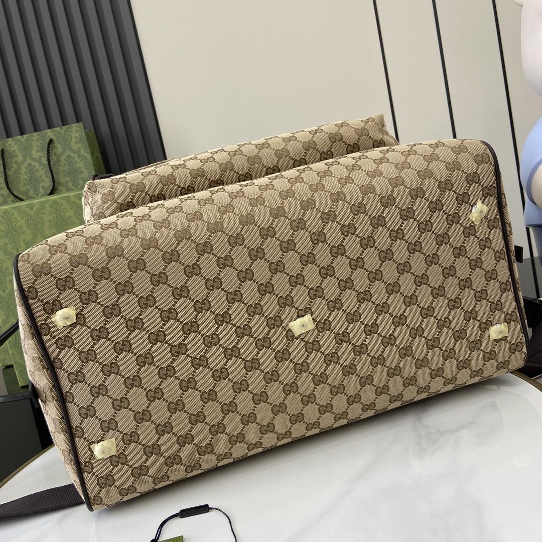 Gucci Medium GG Duffle Bag - FashionPlug