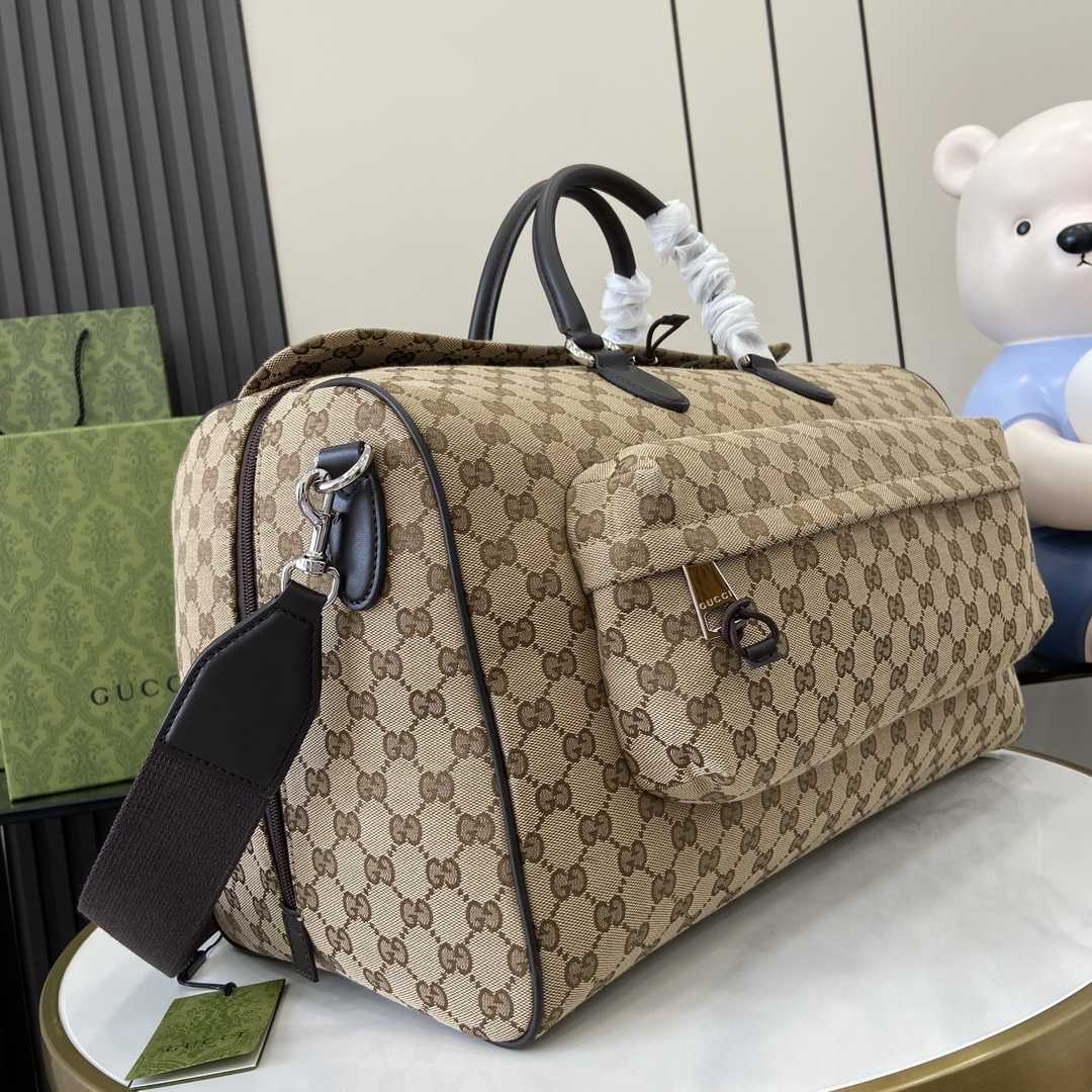 Gucci Medium GG Duffle Bag - FashionPlug