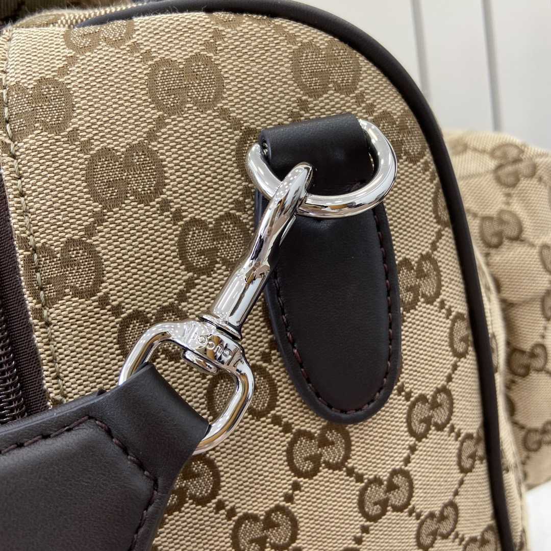 Gucci Medium GG Duffle Bag - FashionPlug