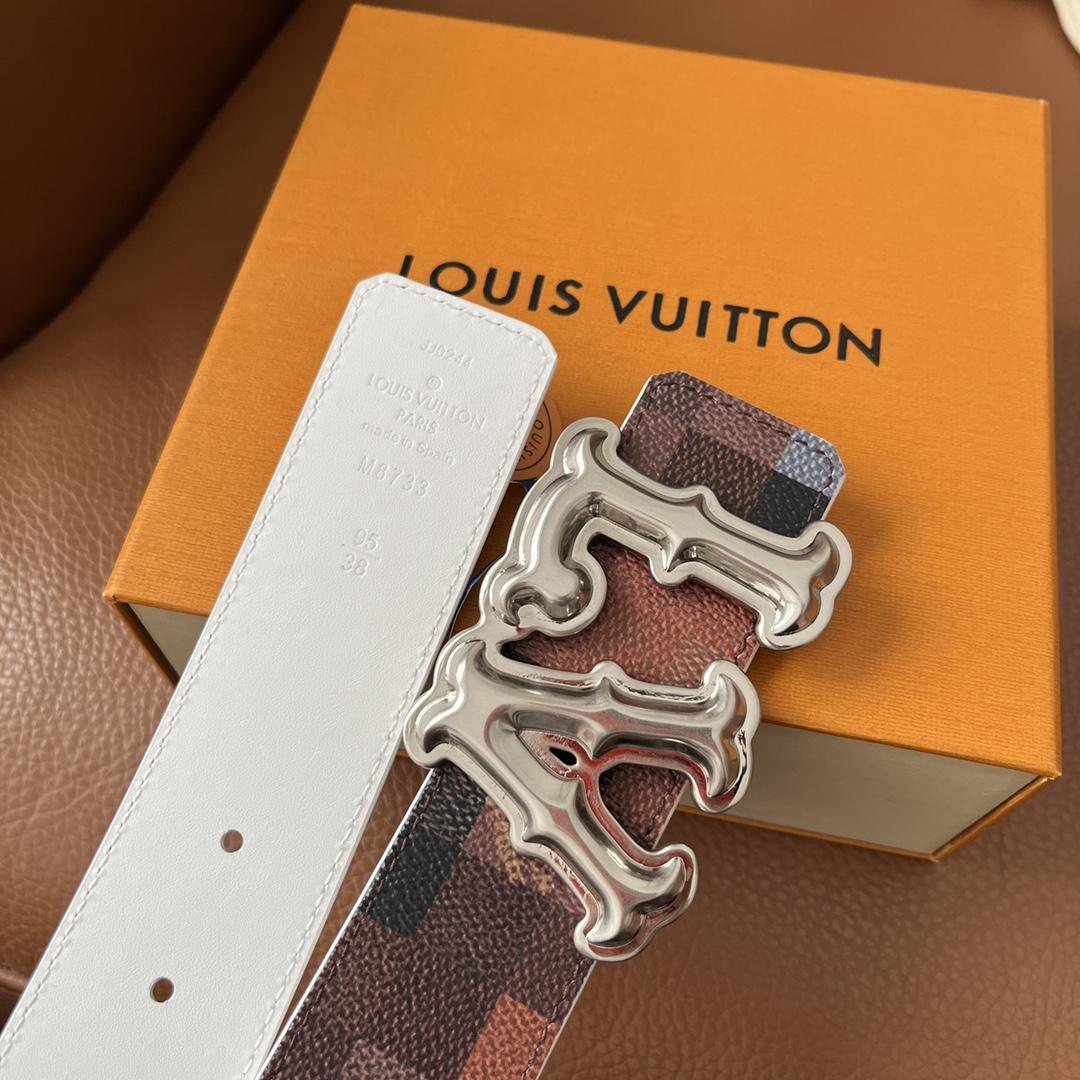 Louis Vuitton LV Initiales 40mm Reversible Belt - FashionPlug