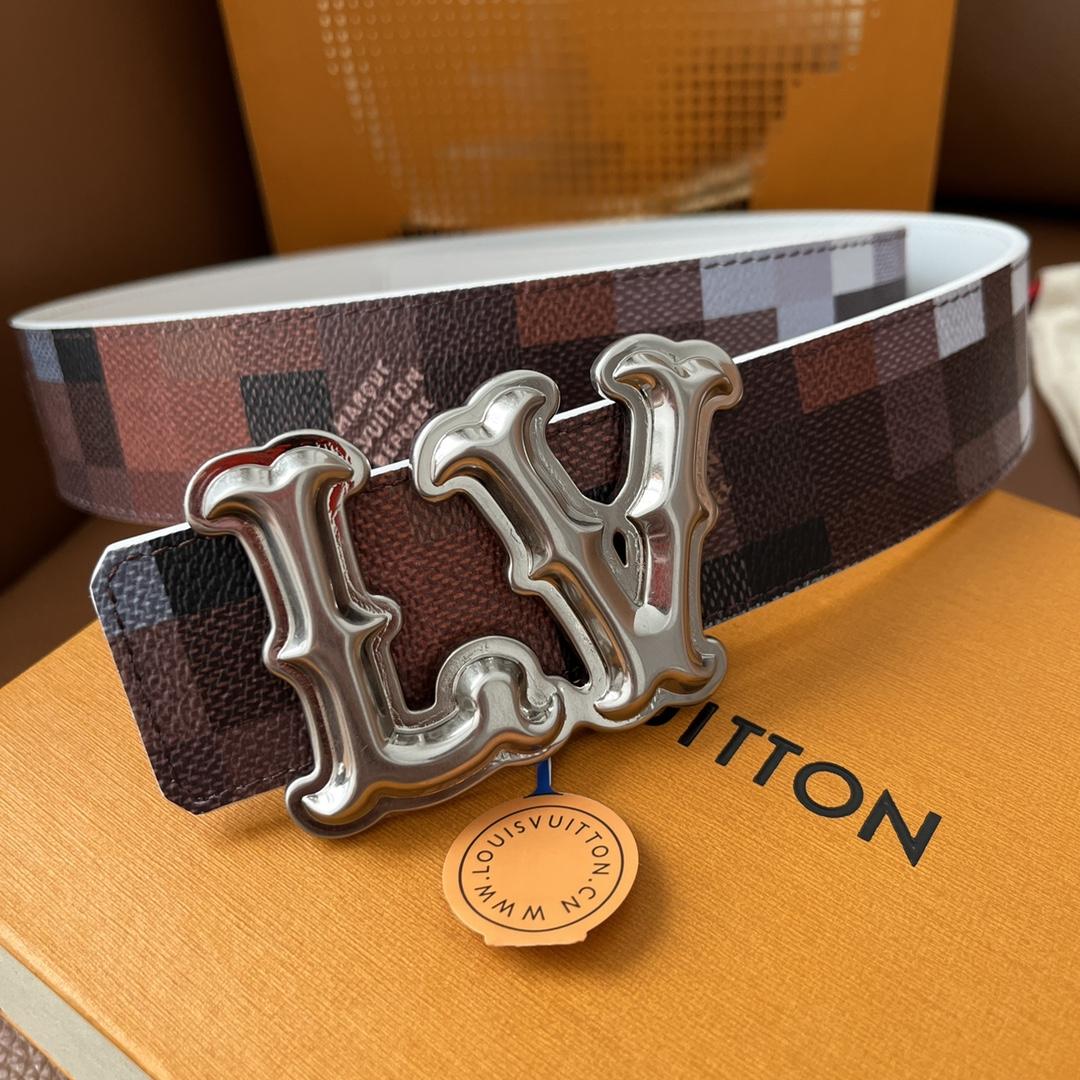 Louis Vuitton LV Initiales 40mm Reversible Belt - FashionPlug