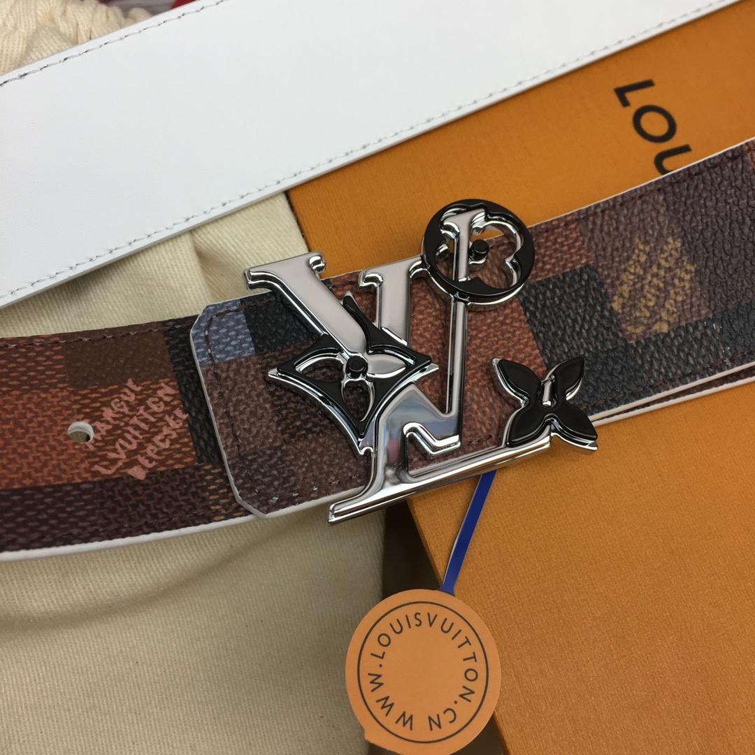 Louis Vuitton LV Initiales 40mm Reversible Belt - FashionPlug