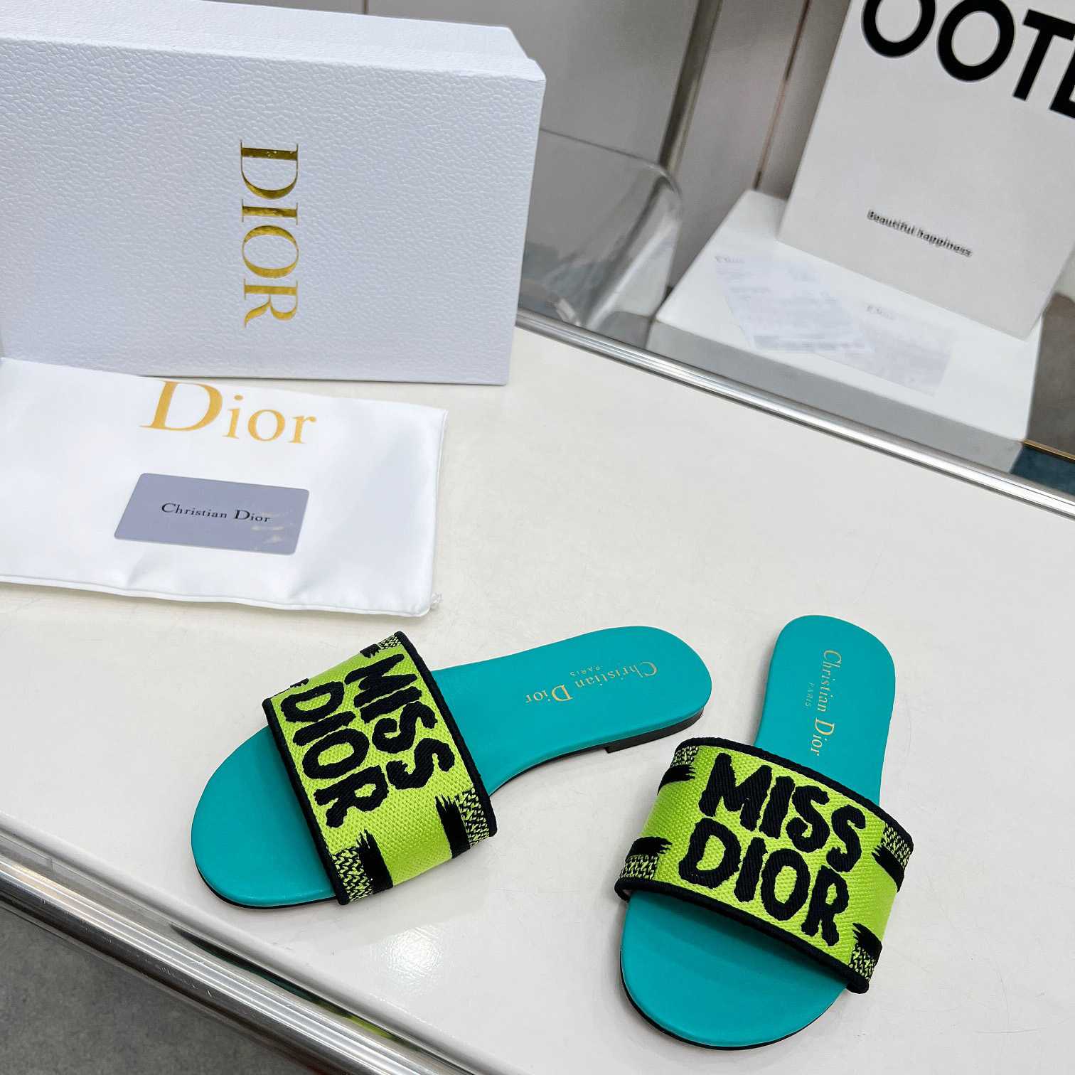 Dior Dway Slide - FashionPlug