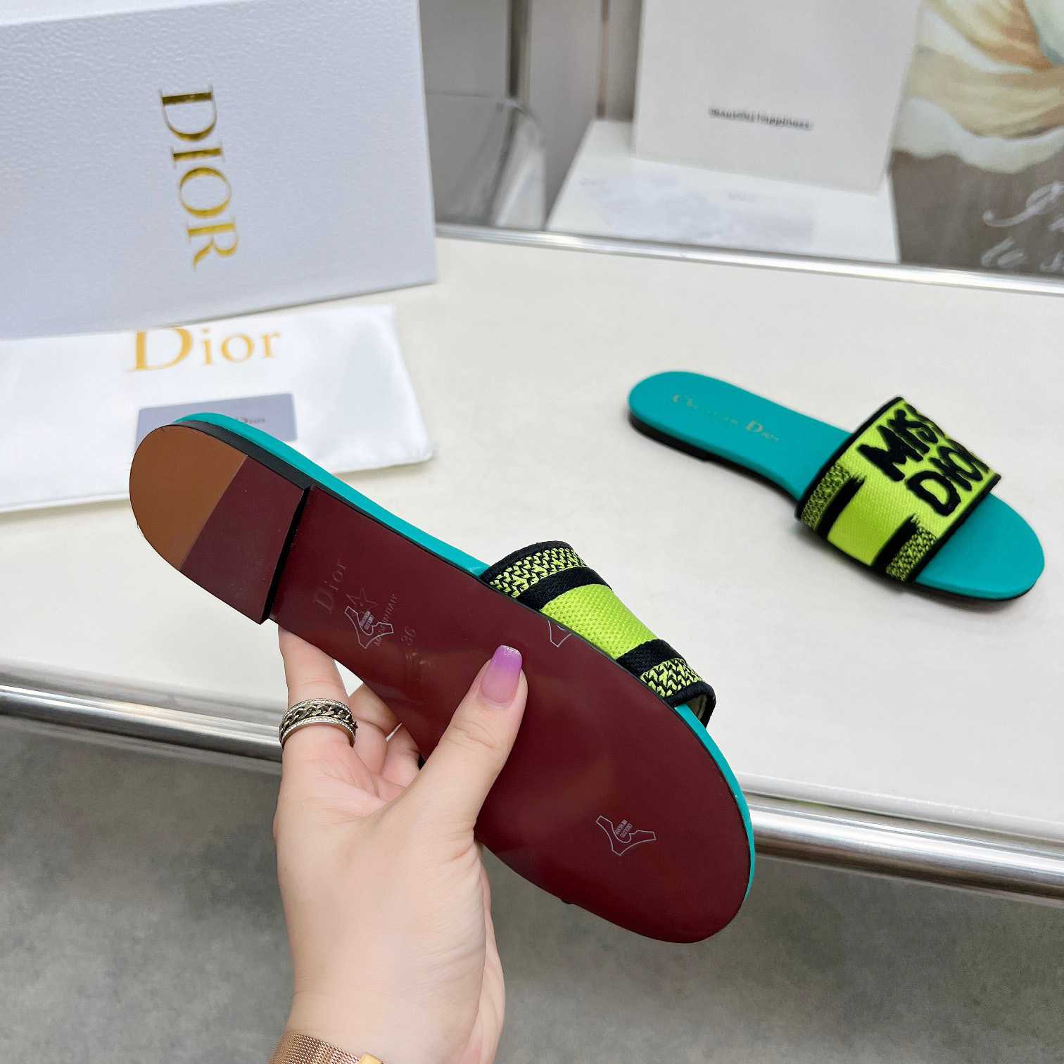 Dior Dway Slide - FashionPlug