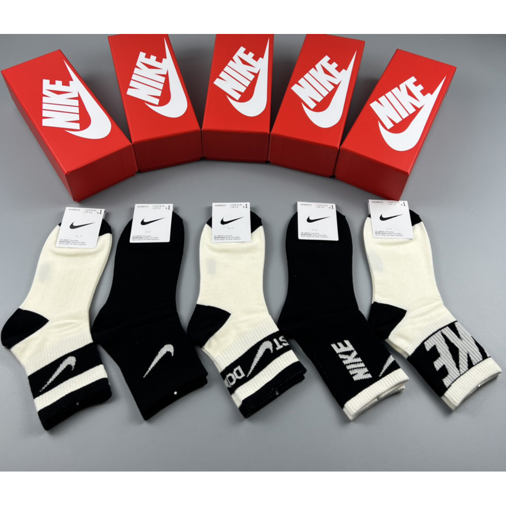 Nike Socks /Box - FashionPlug