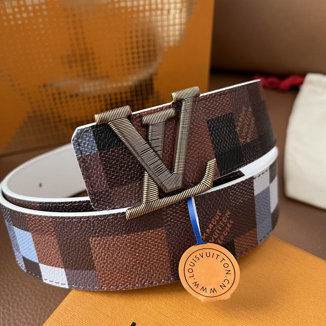 Louis Vuitton LV Initiales 40mm Reversible Belt - FashionPlug