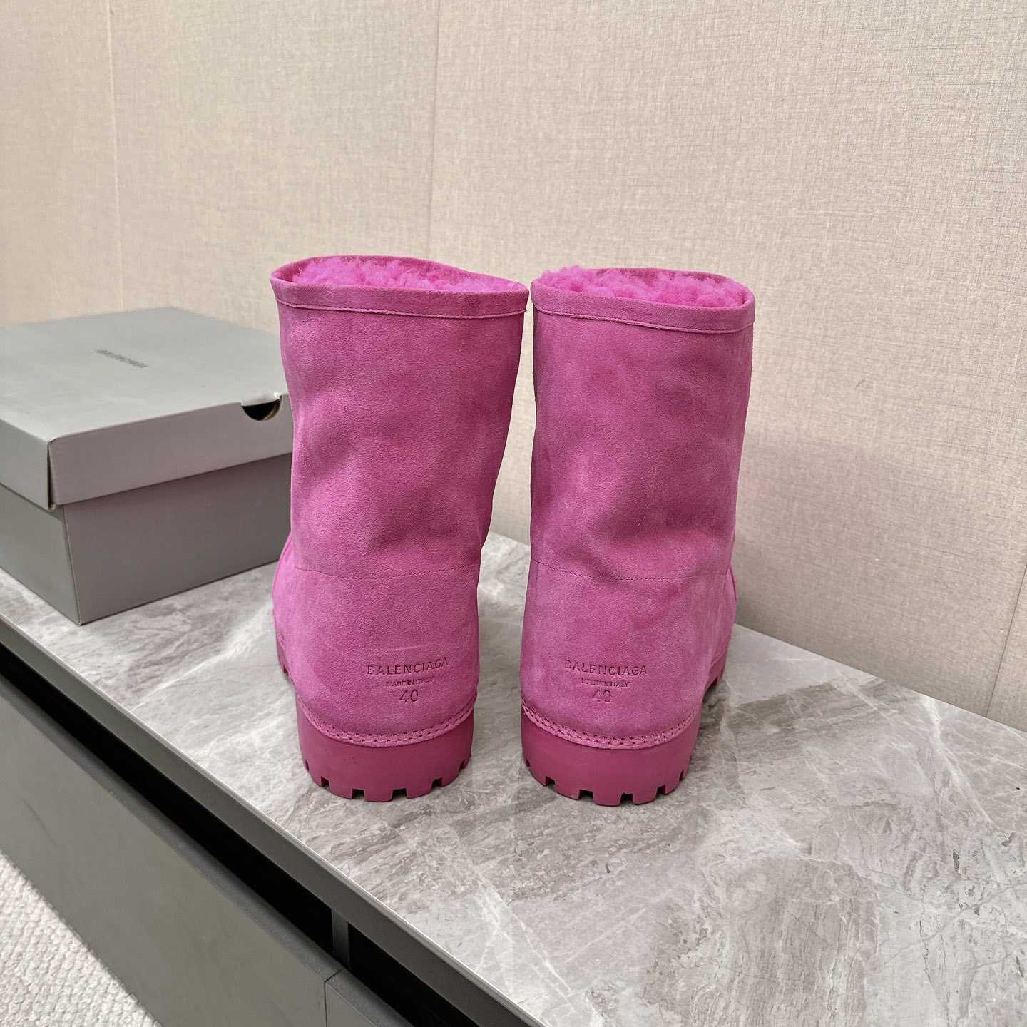 Balenciaga Low Boot - FashionPlug