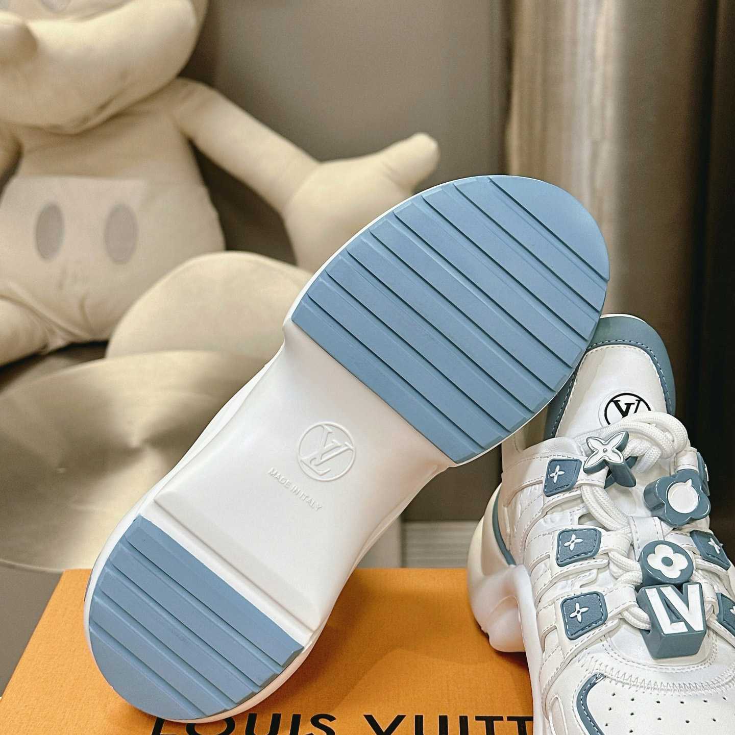 Louis Vuitton LV Archlight Sneaker   1AD28Q - FashionPlug